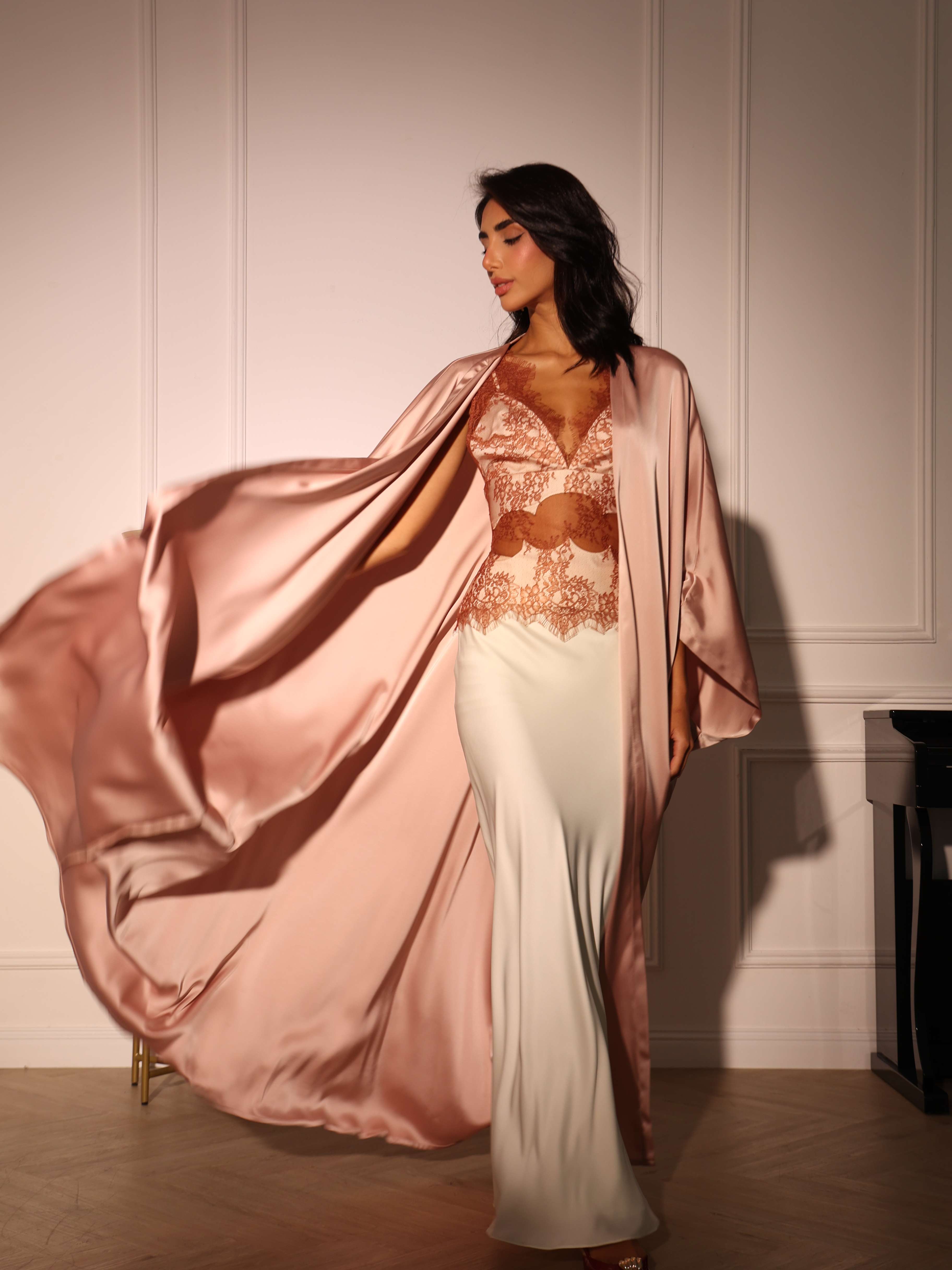 Desert Rose Abaya photo 3