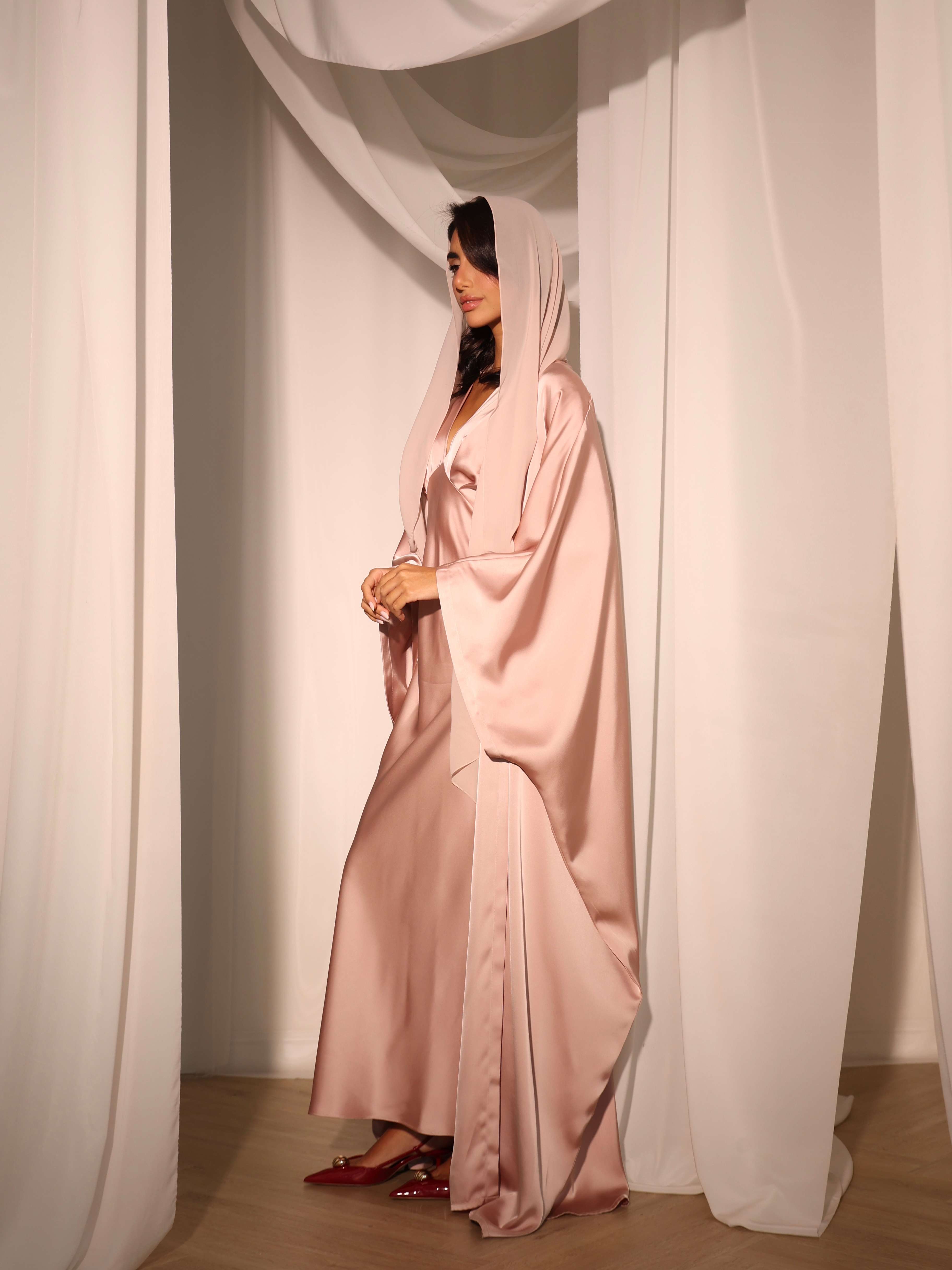 Desert Rose Abaya photo 4
